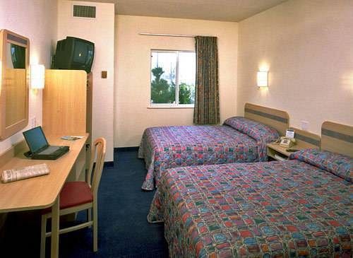 Motel 6 Vallejo - Maritime North Bagian luar foto