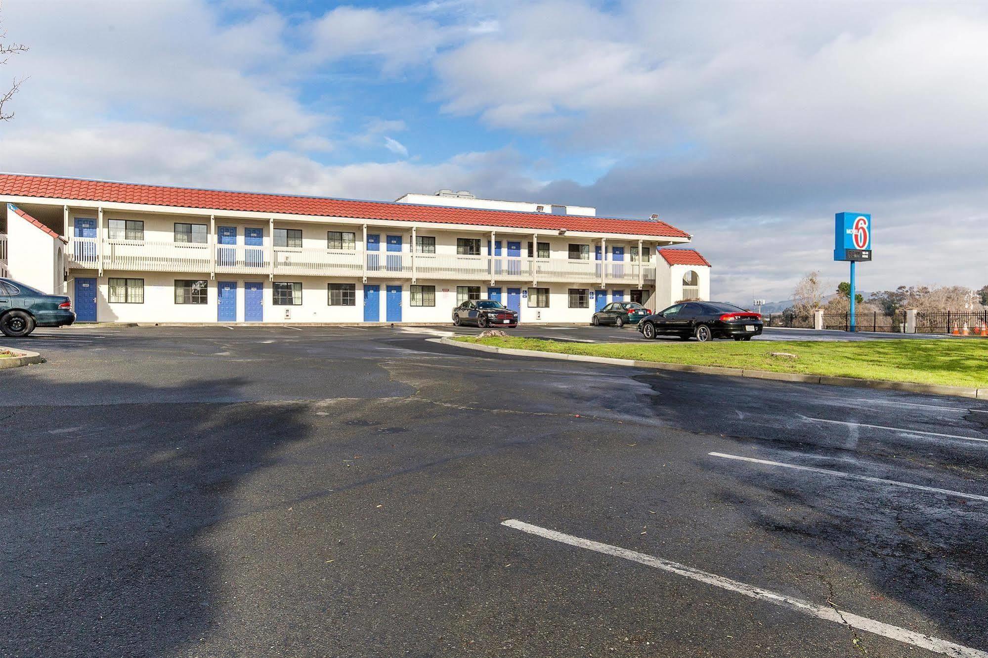 Motel 6 Vallejo - Maritime North Bagian luar foto